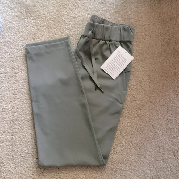 lululemon athletica Olive Ankle Pants - Picture 2 of 6